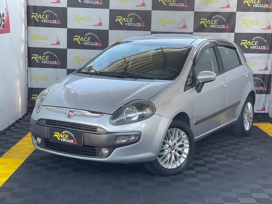 FIAT PUNTO 1.6 ESSENCE 16V FLEX 4P AUTOMATIZADO FIAT PUNTO 1.6 ESSENCE 16V FLEX 4P AUTOMATIZADO